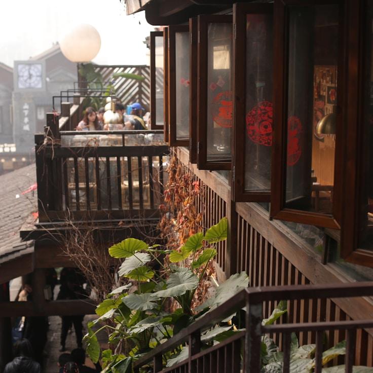 Outdoor terrace seating suitable for families in Boulder